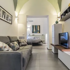 https://elle-suite.lecce-hotels.com